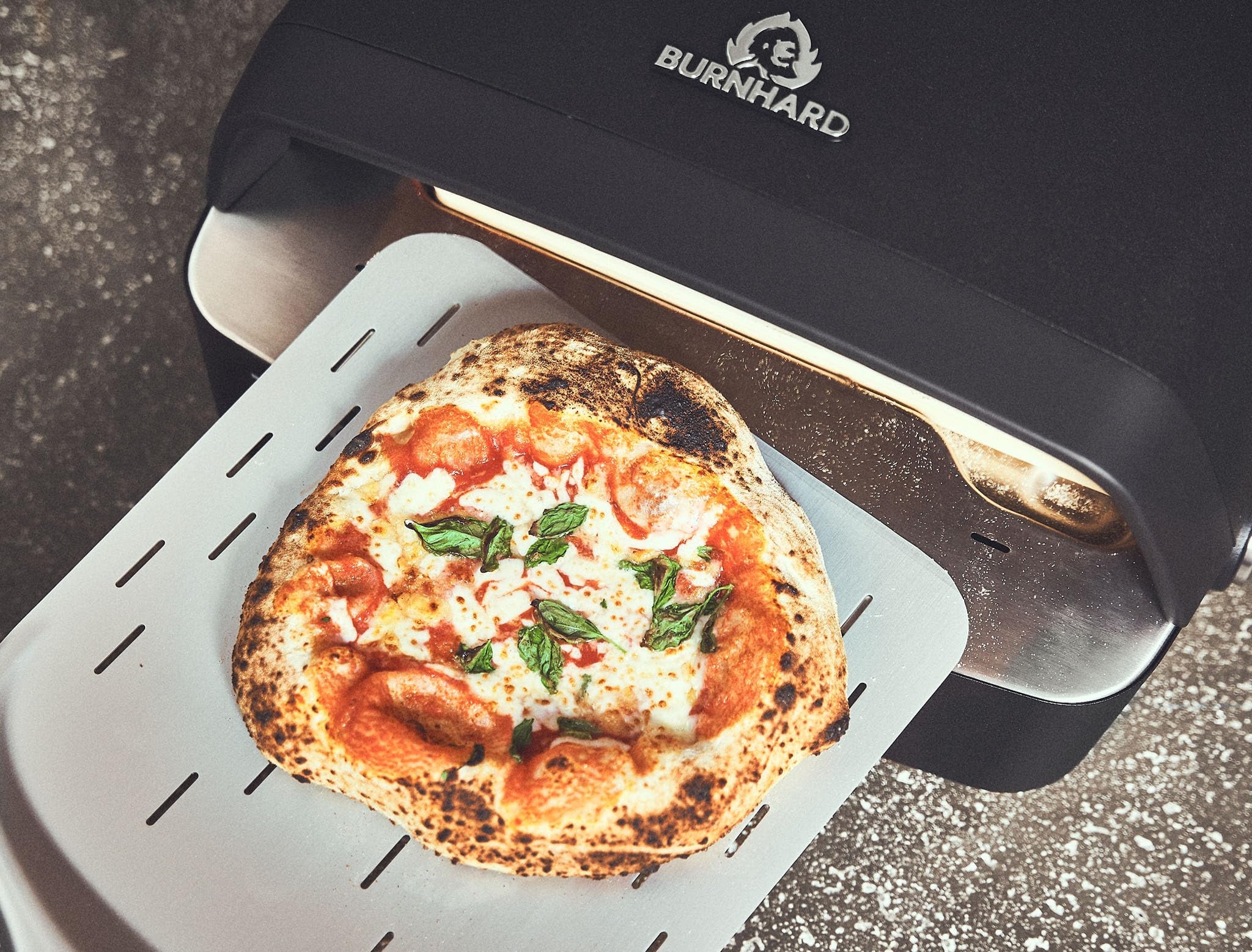 BURNHARD Gas Pizzaofen - TONY, 450 °C, Tragbarer 5,9 kW Outdoor Ofen für Pizza (58,5 x 47,7 x 24,8 cm) inkl. Cordierit-Pizzastein, geeignet für Terrasse, Balkon und Garten